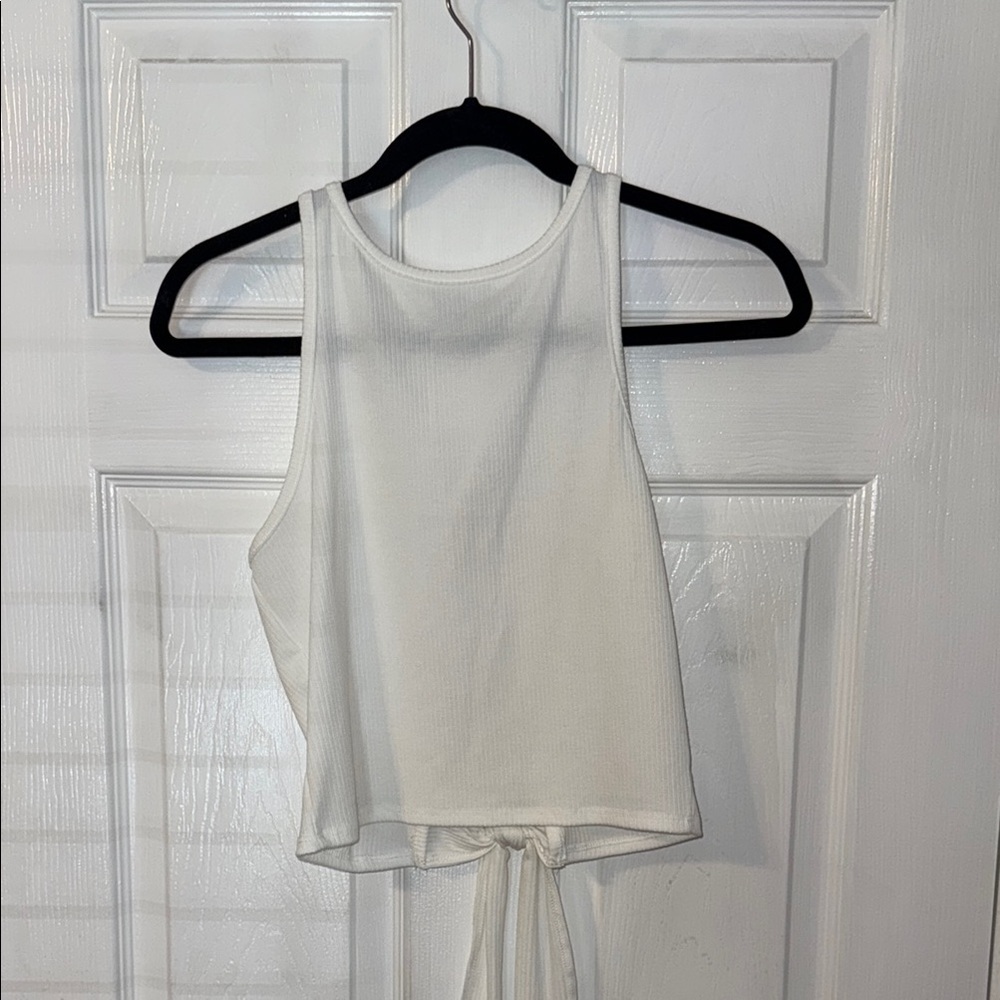 Francesca’s White Sleeveless Open Back Women's Top Size Small